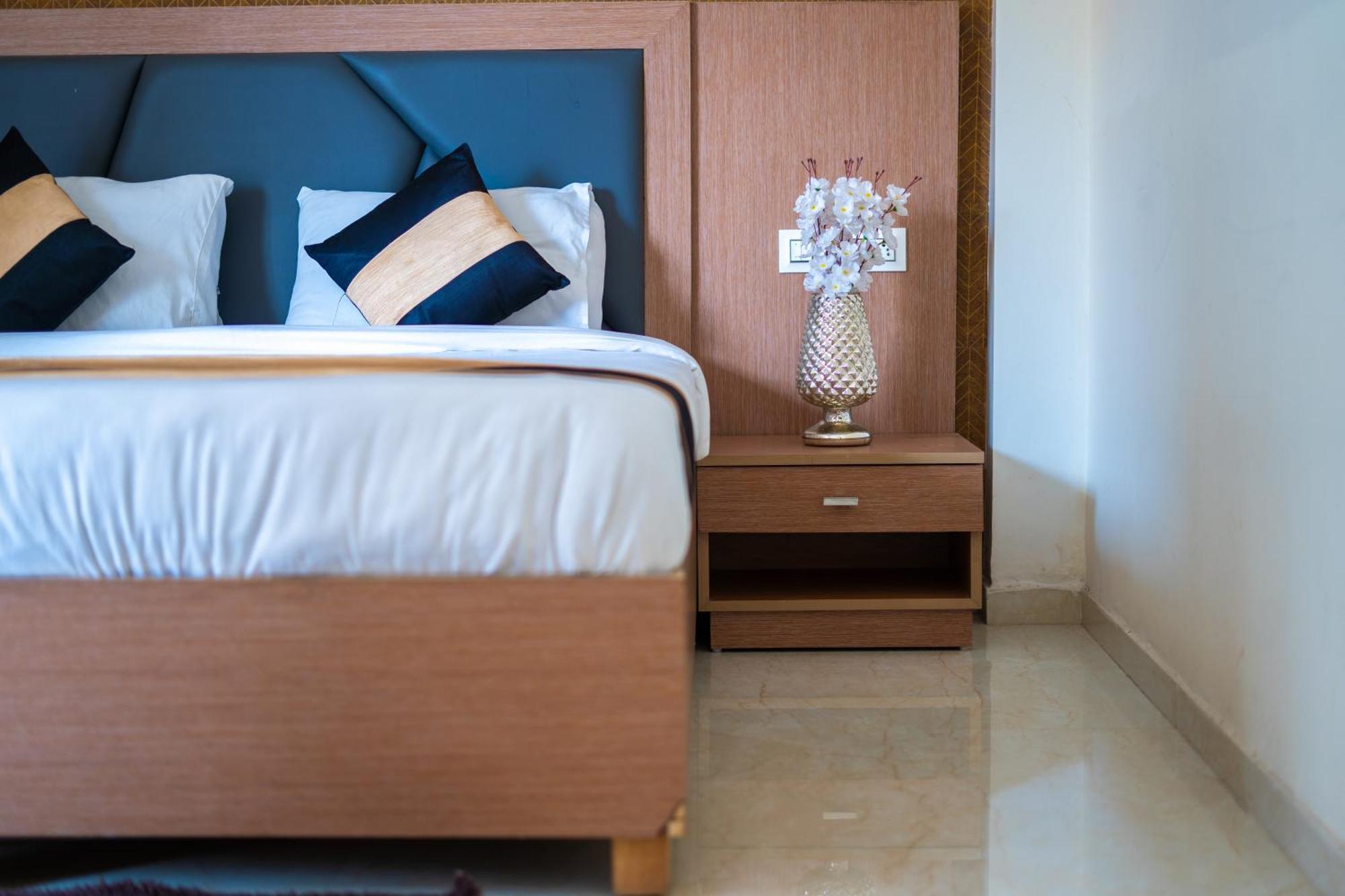 Aster Studio Sec-39 Gurgaon I Fully Furnished 2Bhk Εξωτερικό φωτογραφία